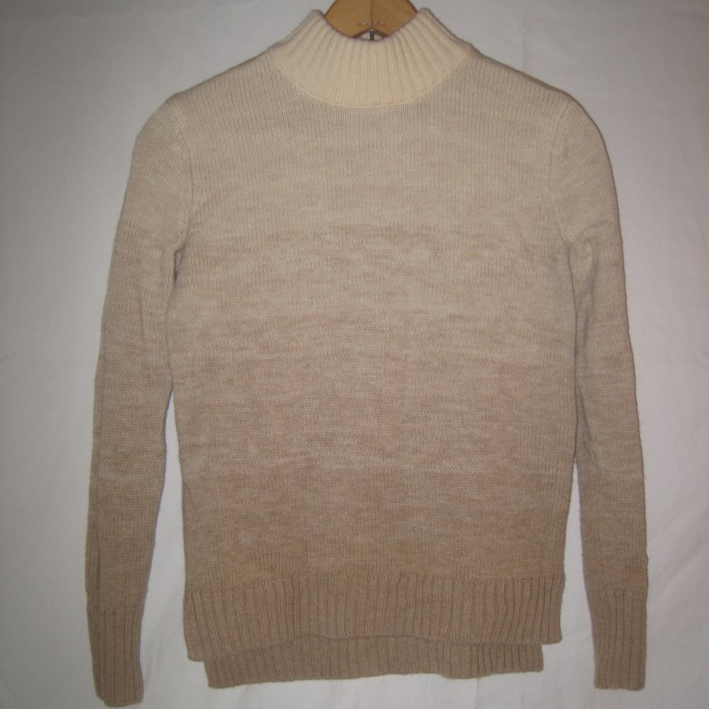 Athleta 100% Merino Extra Fine Wool Sweater XXS